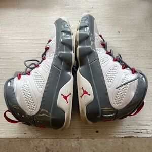 Jordan Men's Gray and White Sneakers Retro 9 Fire Red Nike Air Jordan